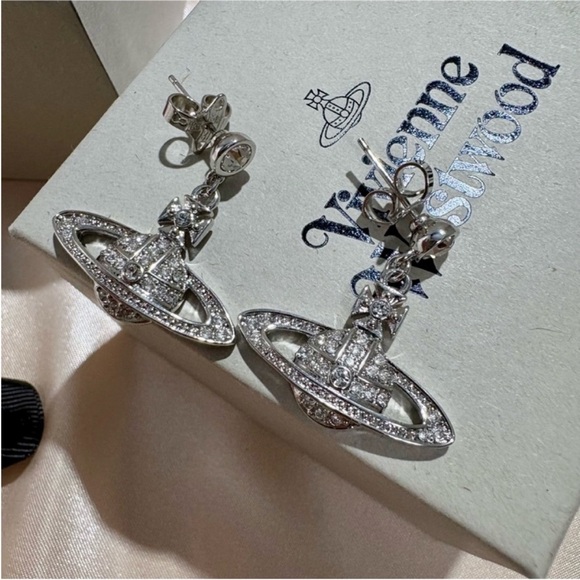 Vivienne Westwood Earrings with Dust and Box - Picture 2 of 10
